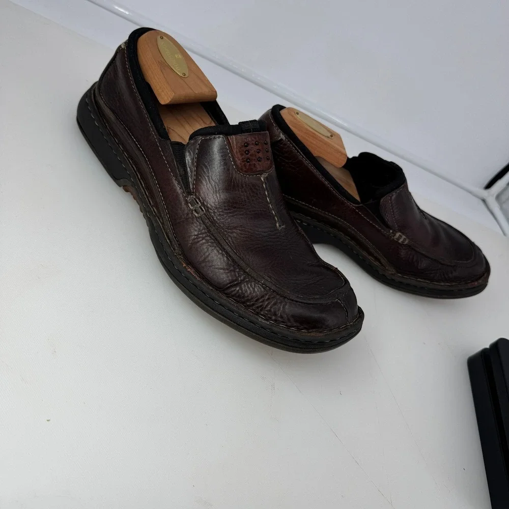 Clarks Loafers Men 9M Brown Leather Slip On Casual Comfort Professional Classic
